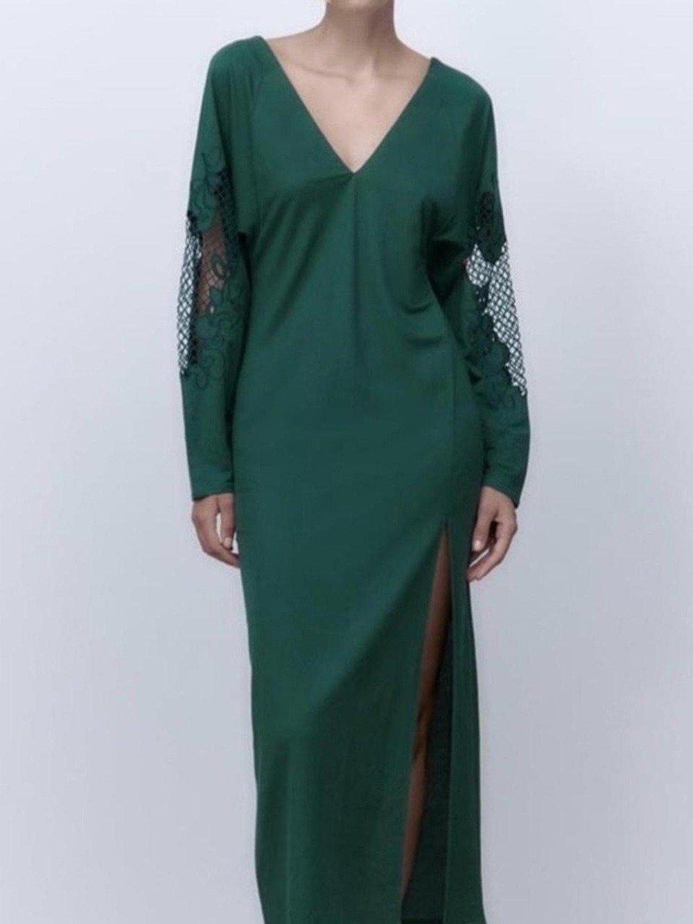 Zara Elegant Green Long Sleeve V-Neck Dress with Lace Sleeves